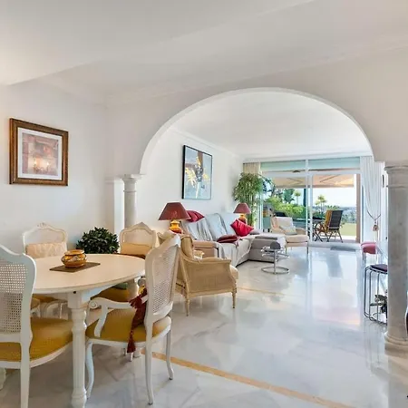 Magna Near Puerto Banus Appartement Marbella